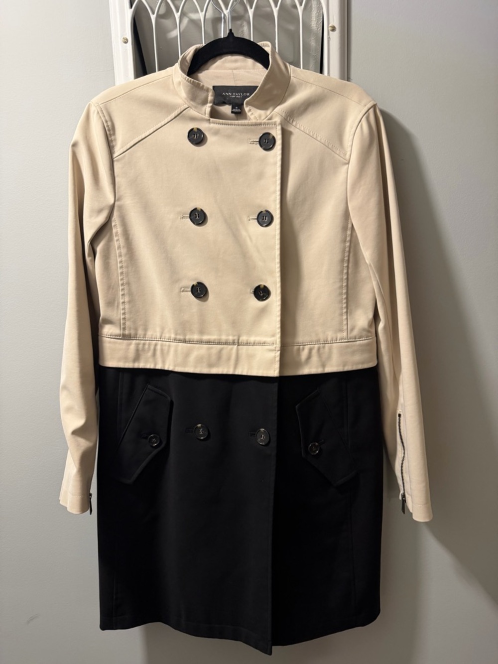 Vintage Ann Taylor Two-in-one Beige and Black Double-Breasted Trench Coat, Sz S